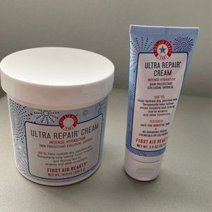 New First Aid Beauty Ultra Repair Cream